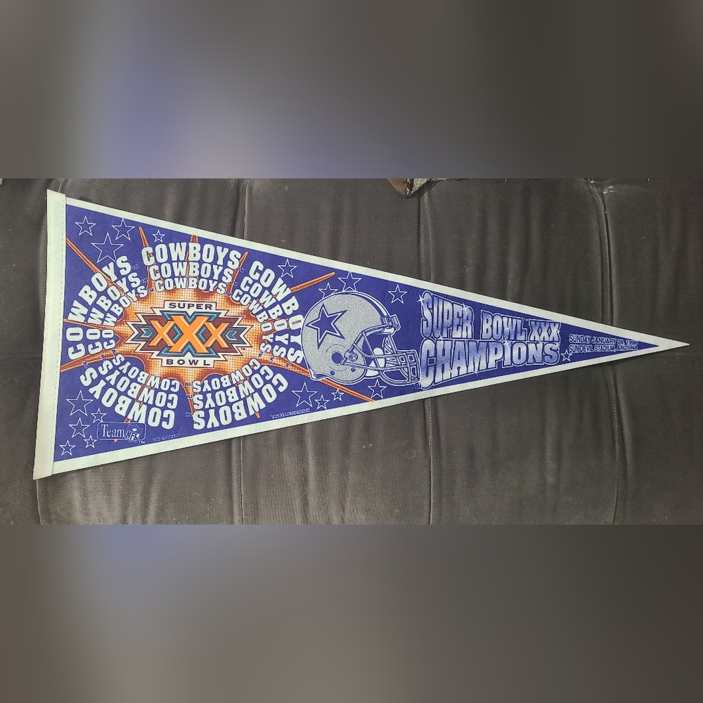 Vintage Dallas Cowboys Pennant Super Bowl XXX Trench Mfg.NFL Felt 12" X 30"